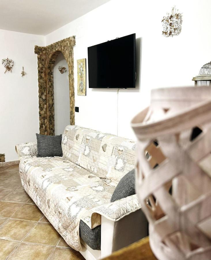 Maria Antonietta House Villa Porto Torres Buitenkant foto