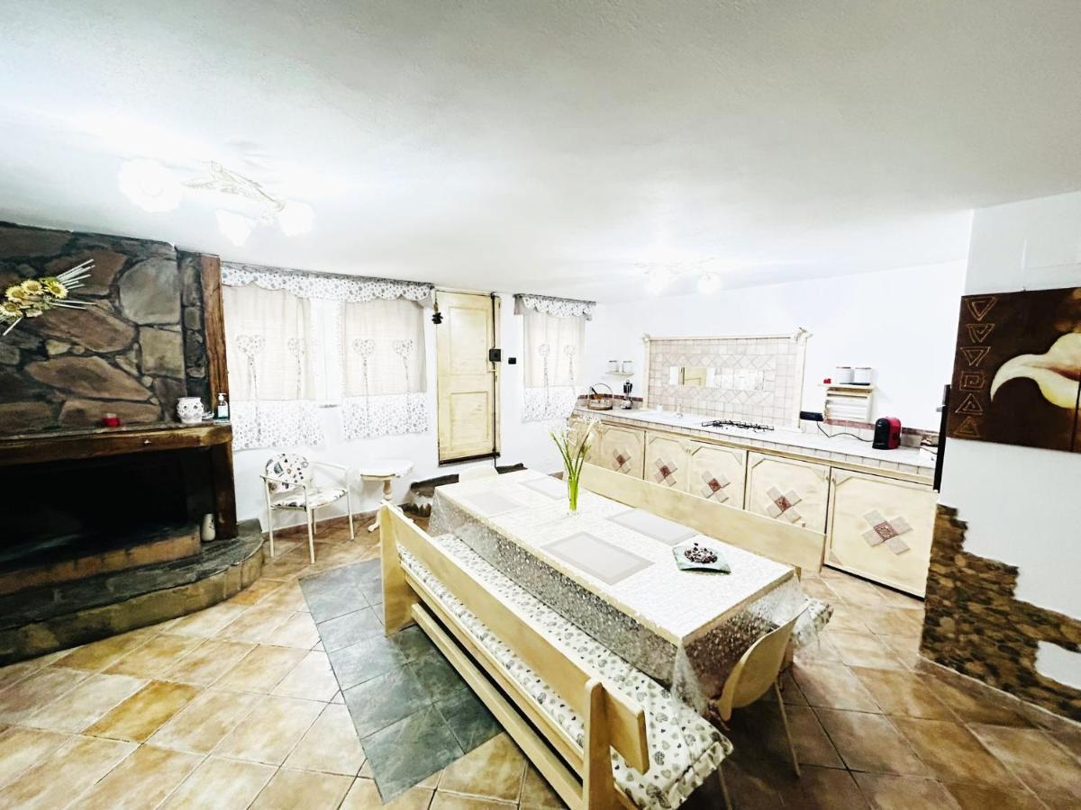 Maria Antonietta House Villa Porto Torres Buitenkant foto