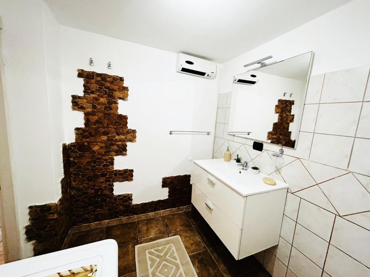 Maria Antonietta House Villa Porto Torres Buitenkant foto