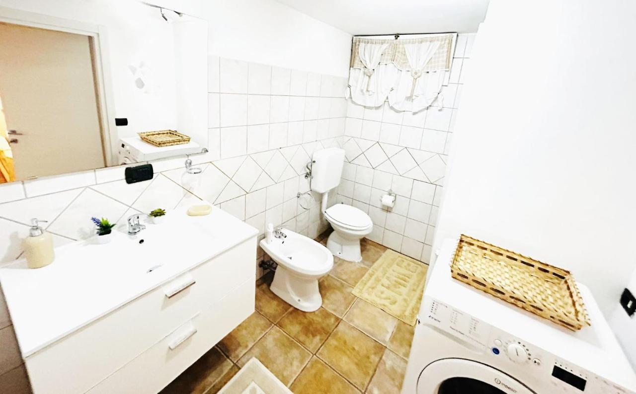 Maria Antonietta House Villa Porto Torres Buitenkant foto